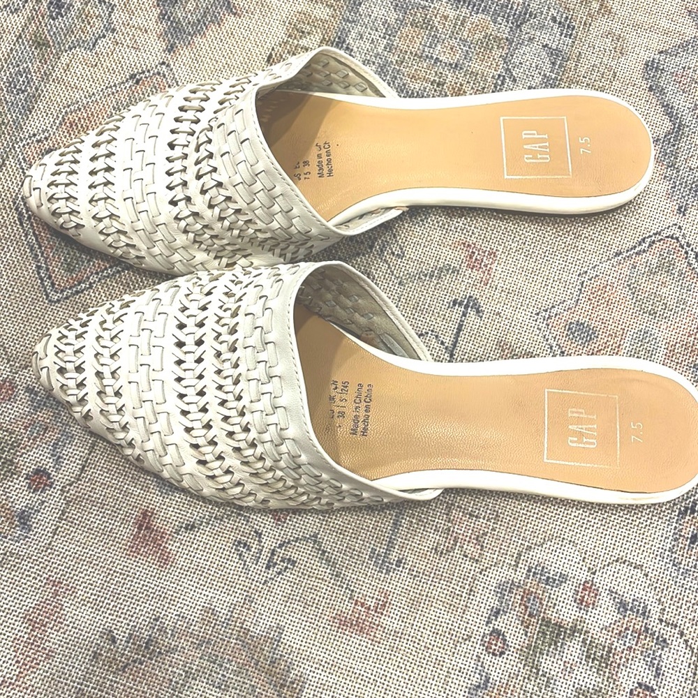 GAP Woven leather flat mules, white